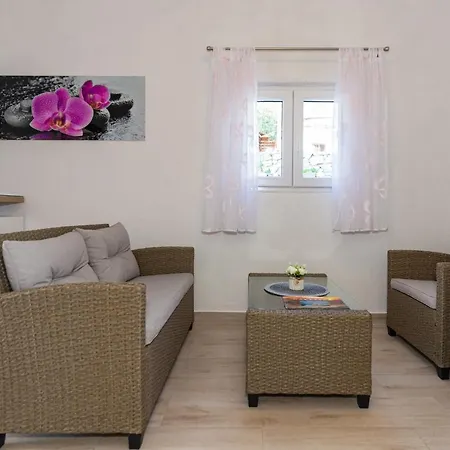 Apartment Navis Sea View With Pool *
