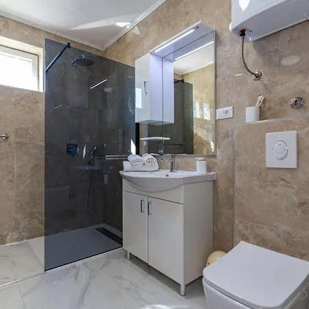 Apartment Navis Sea View With Pool *