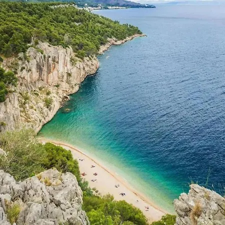 Апартаменти Navis Sea View With Pool *