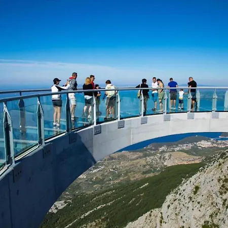 Navis Sea View With Pool Apartamento Makarska