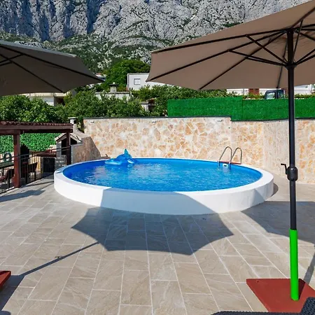 Navis Sea View With Pool Apartament *