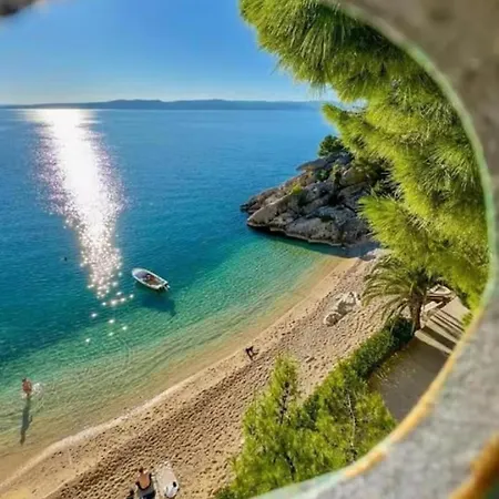 Navis Sea View With Pool